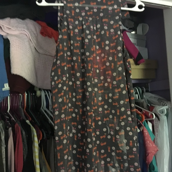 High-Low button down Tank. - Picture 2 of 3